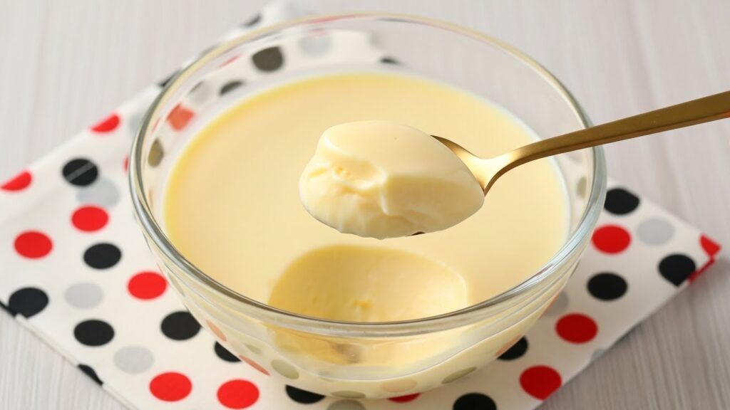 Mousse de maracujá com tang